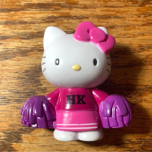Hello Kitty 3 piece Figurine set - Picture 6 of 7